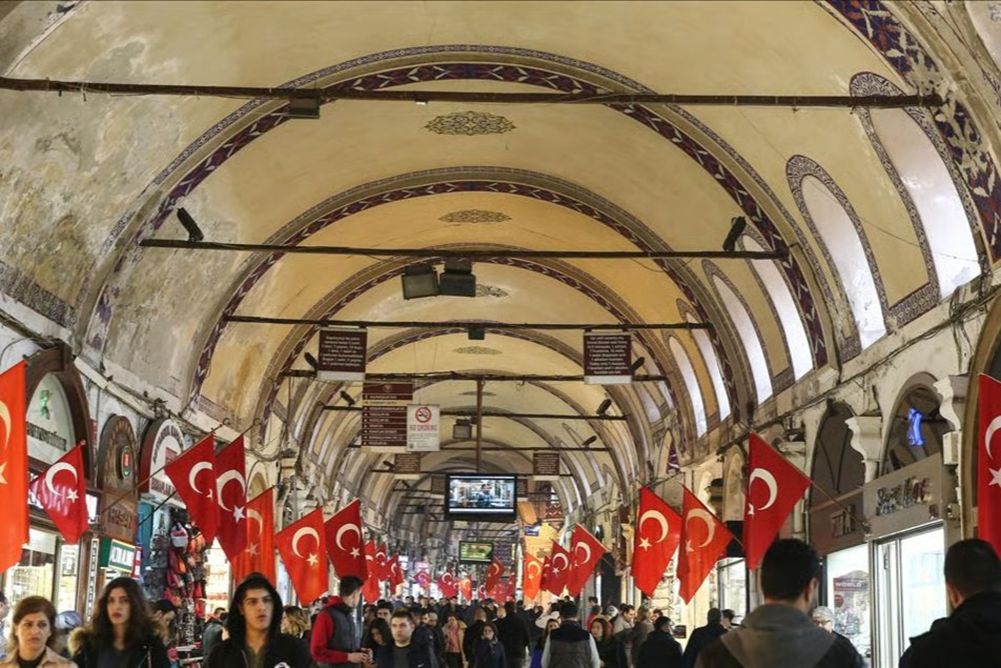 Kapalıçarşı merkezli 4. kara para aklama operasyonu: 76 gözaltı