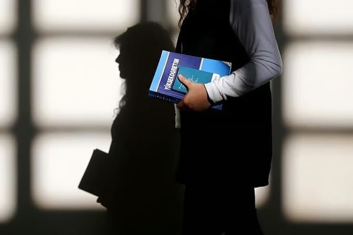 YÖK'ten üniversite kayıtları hakkında açıklama: 19 milyon rakamı "terk" anlamına gelmiyor