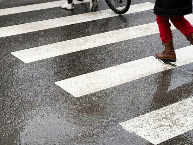 Kara yollarında hız sınırları ve yaya geçitleri yeniden düzenleniyor