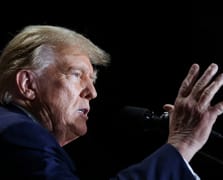 ABD Başkanı Trump'tan İran'a müdahale sinyali