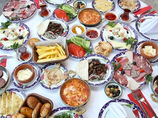 Hafta sonu sofralarında "doymak" ve “tatmin olmak”