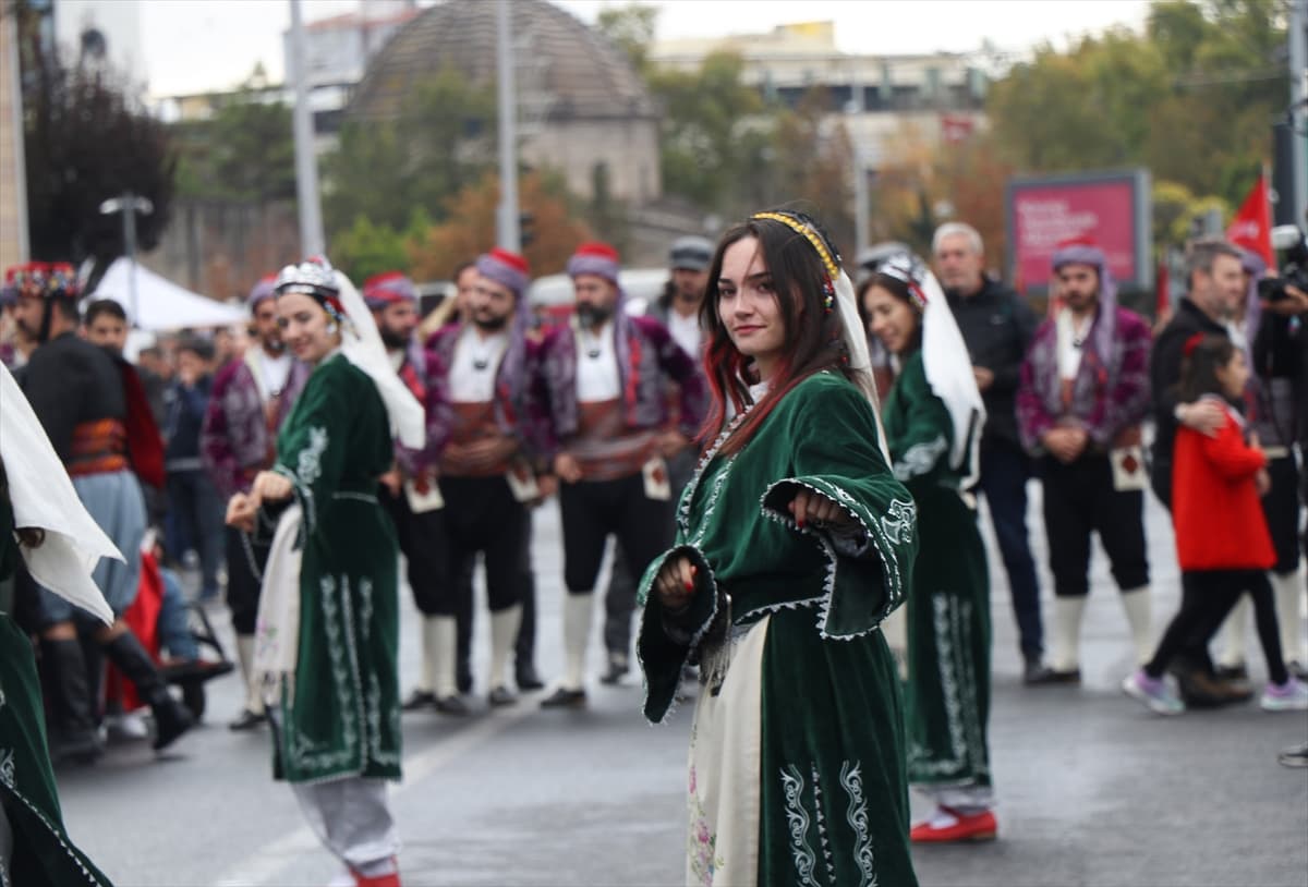İç Anadolu'da Cumhuriyet coşkusu: 102. yıl dönümü törenlerle kutlandı