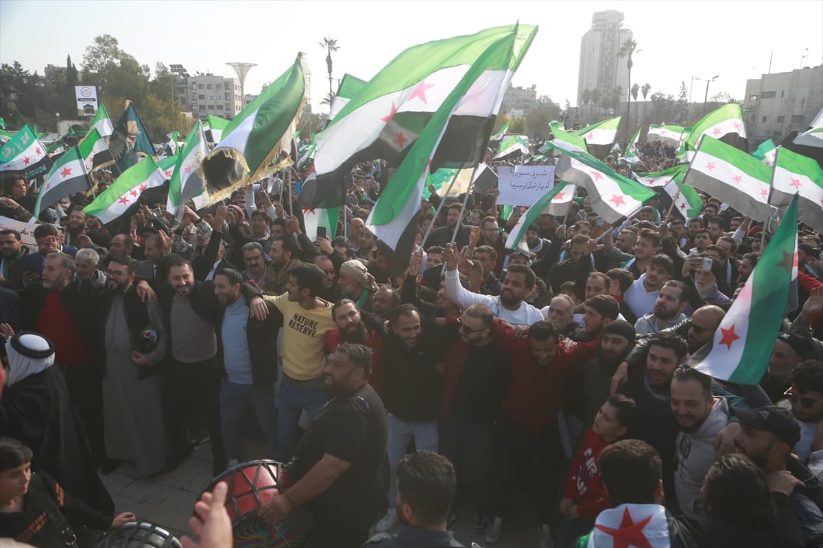 Suriyeliler saldırganlığın caydırılmasını kutluyor