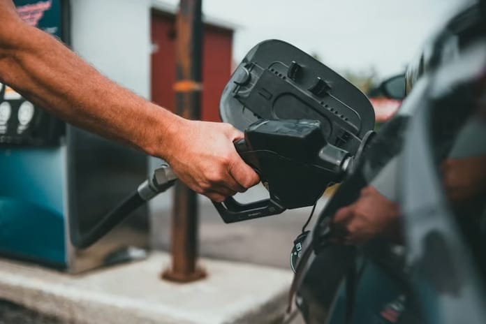 Motorin - benzin fiyatları ne kadar? 16 Ocak motorin - benzine zam mı geldi, litresi kaç TL?