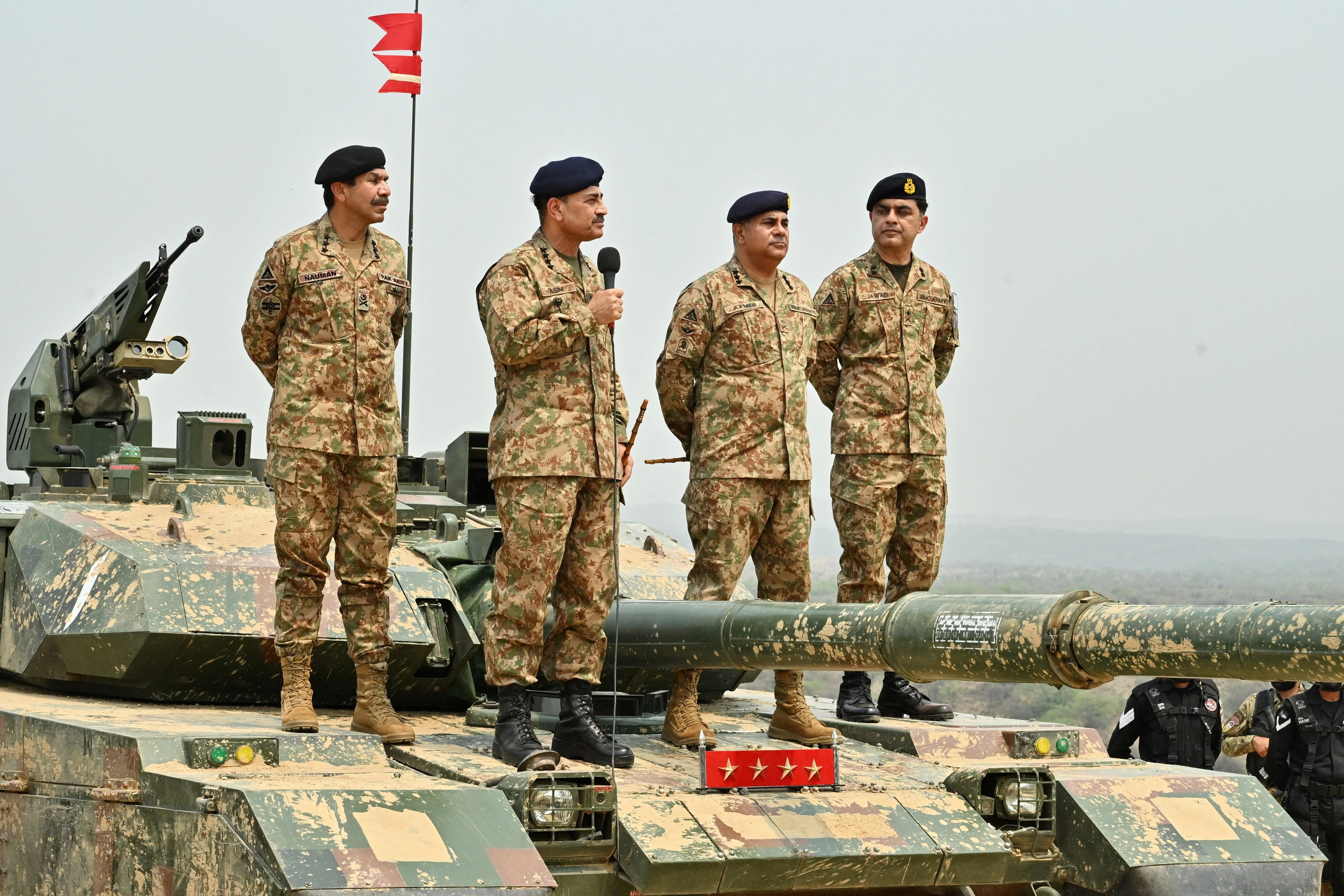 Pakistan Army Ditches WhatsApp for China's WeChat