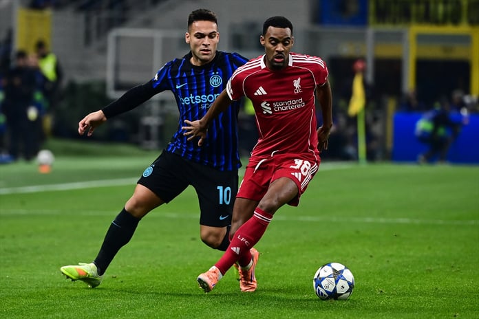 Liverpool zoru başardı, Hakan Çalhanoğlu sakatlandı