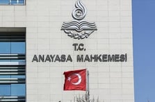 AYM'den hasta mahremiyetinde emsal karar: Hasta raporlarının anneye verilmesi suç sayıldı