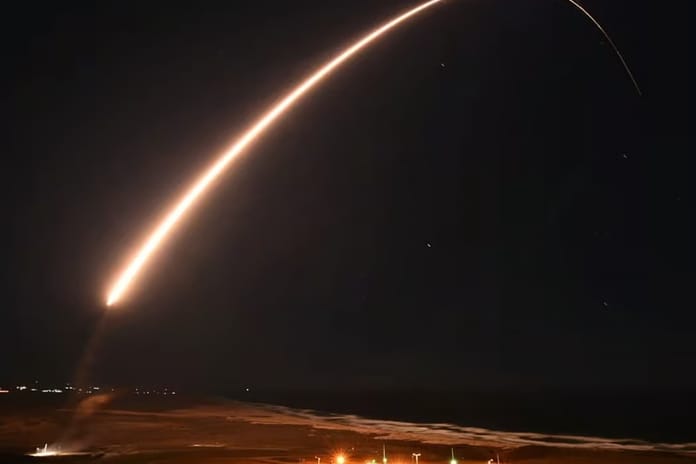 Almanya, ABD’ye bağımlılığı azaltmak için uydu tabanlı füze tespit sistemi kurmayı planlıyor