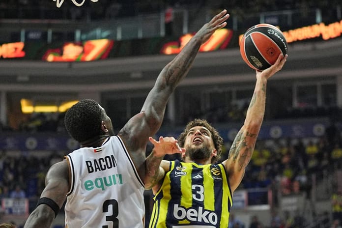 Fenerbahçe, evinde Dubai Basketbol'a farklı mağlup oldu