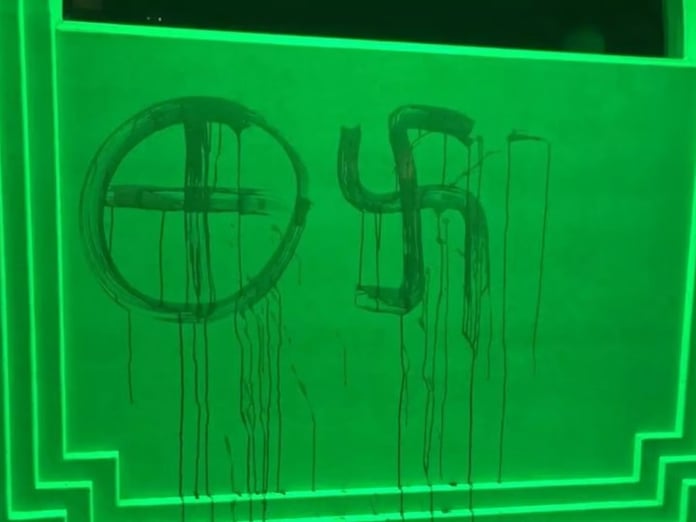 İsveç'te camiye İslam düşmanı saldırı