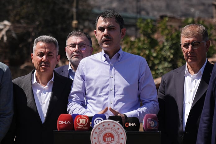 Bakan Kurum 3 ilde yangın bilançosunu açıkladı
