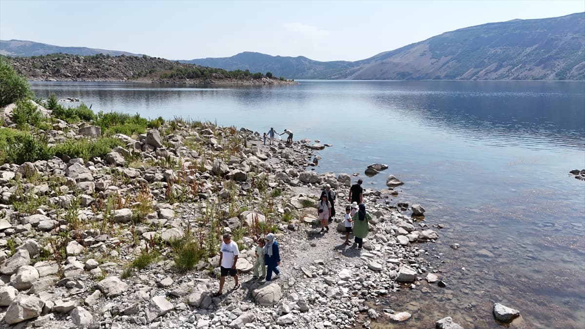 Gazetecilerden Nemrut Kalderası'na tam not
