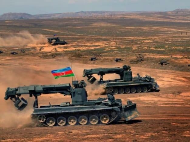 Azerbaycan ABD-Çin-Rusya için yeni cephe mi?