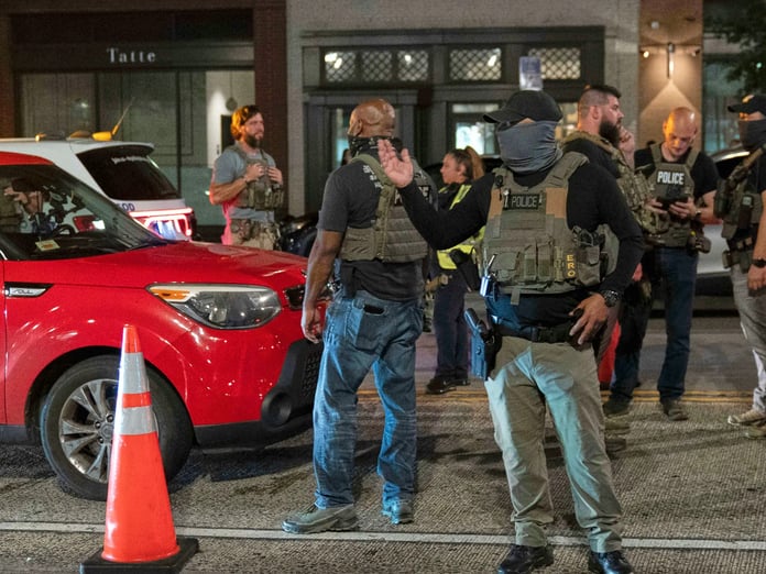 Trump yönetimi Washington’da polis kontrolünden kısmen geri adım attı