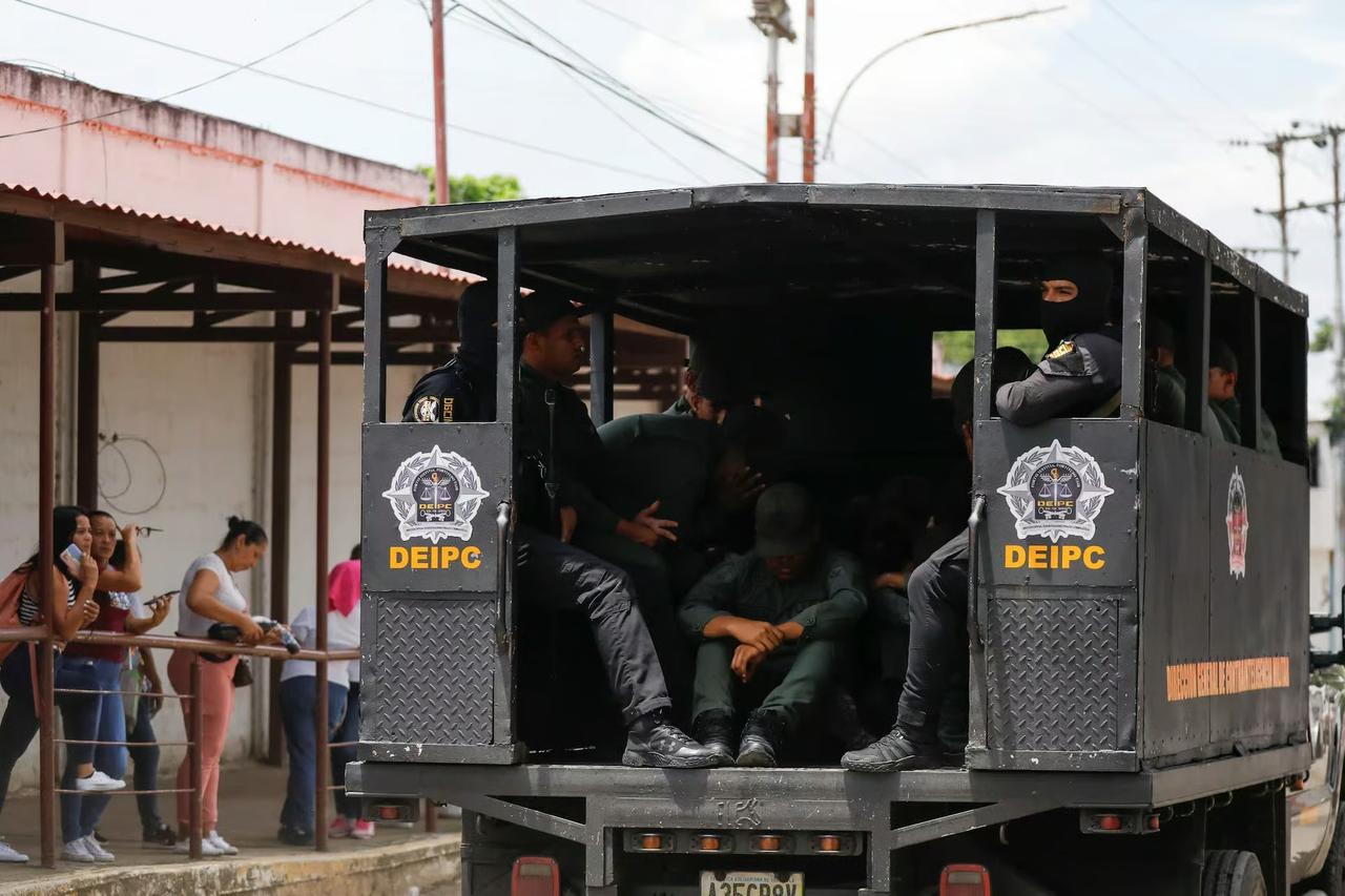 Venezuela'da Maduro sonrası geçici hükümetten 116 kişiye tahliye