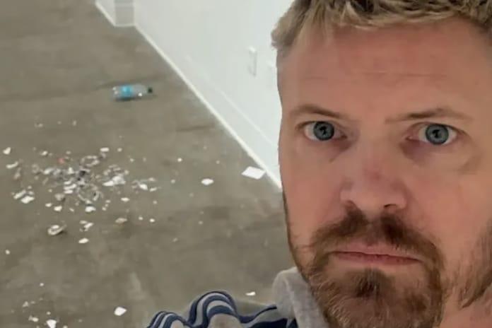 Sanatta yapay zeka tartışması: Eserleri yiyerek protesto etti