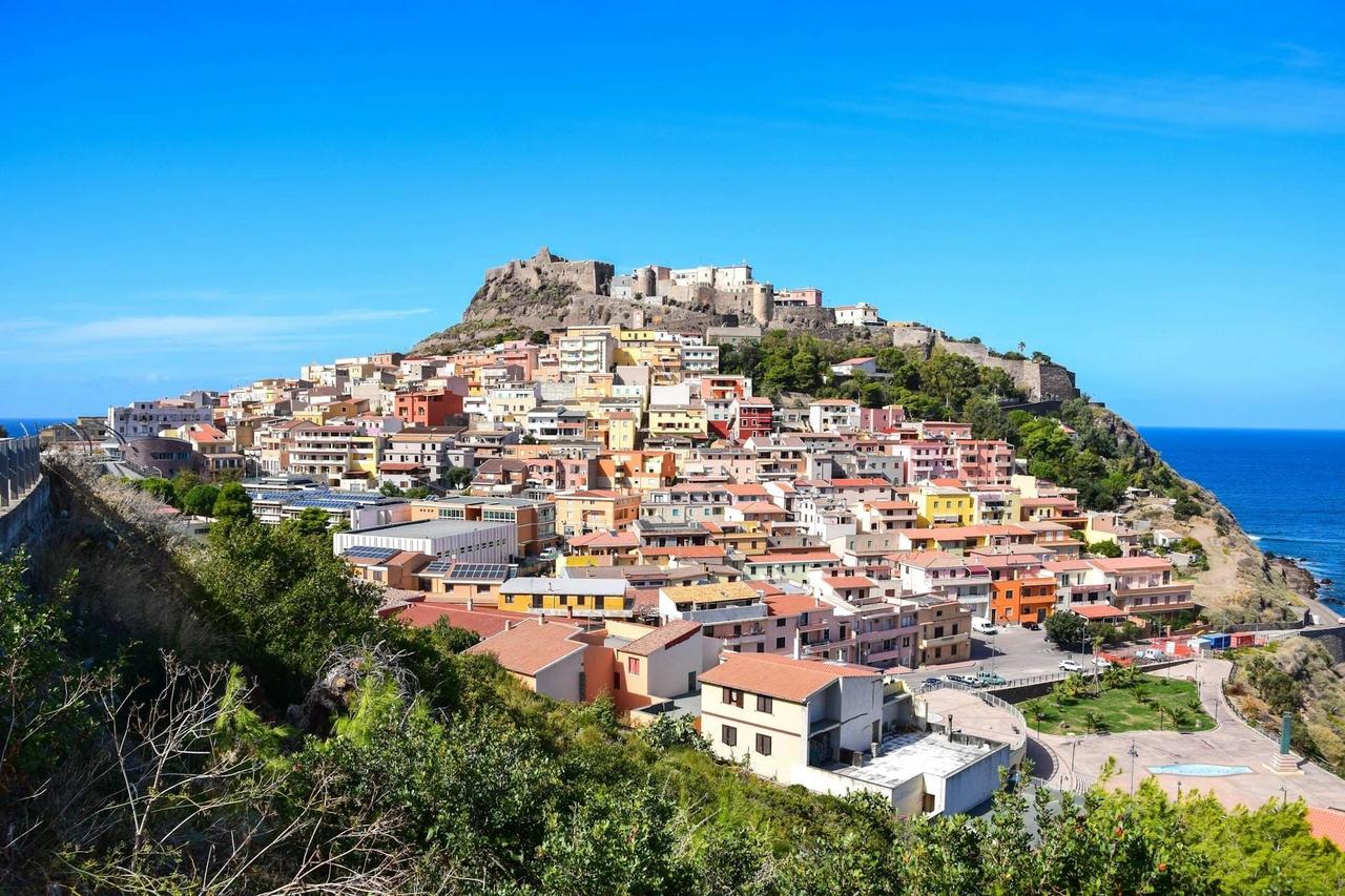 Sardinya, İtalya