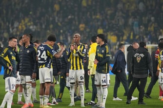 Fenerbahçe'nin liderlik fırsatı geri tepti