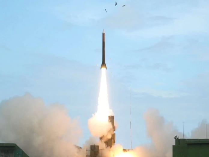 Tayvan, 70 kilometre menzilli Sky Bow IV füzesinin seri üretimine onay verdi