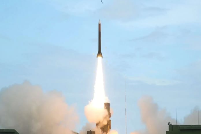 Tayvan, 70 kilometre menzilli Sky Bow IV füzesinin seri üretimine onay verdi