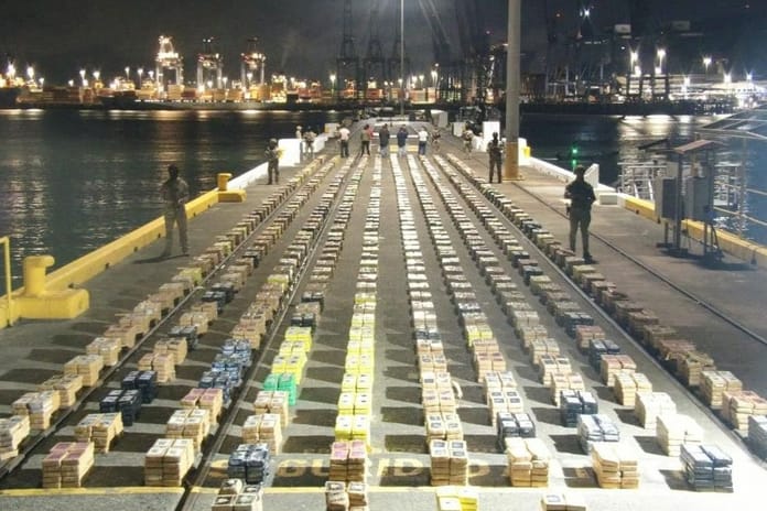 Kolombiya'da büyük çaplı operasyonda 14 ton uyuşturucu ele geçirildi