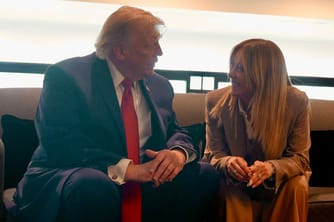 Trump, Meloni in Tug of War Over G7 Photo Op