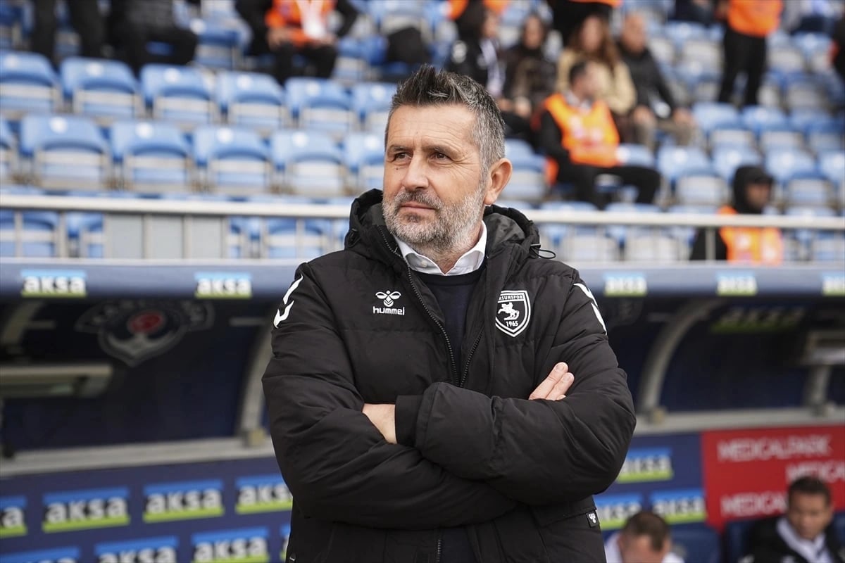 Nenad Bjelica: "Kasımpaşa hak ettiği bir galibiyet aldı"