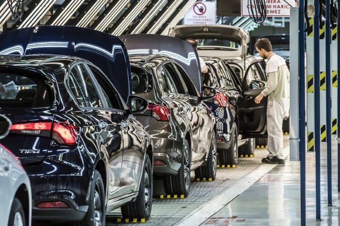 2025'in ilk 4 ayında otomobil üretimi düştü