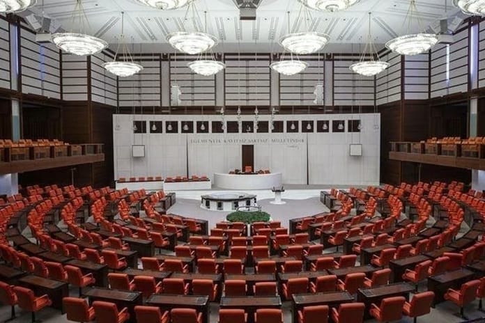 TBMM Başkanlık seçimi yarın: 5 aday yarışacak oylama gizli yapılacak!