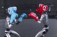 Dünyanın ilk robot dövüşü Çin'de gerçekleşecek