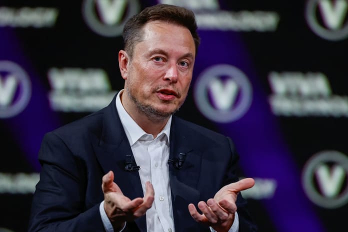 Elon Musk'tan iflas uyarısı: Yapay zekâ ve robotlar olmazsa ABD çöker