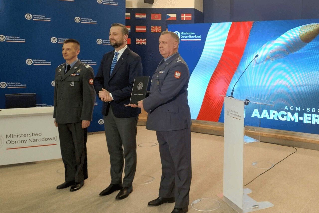 Polonya F-35'lerini yeni füzelerle donatıyor