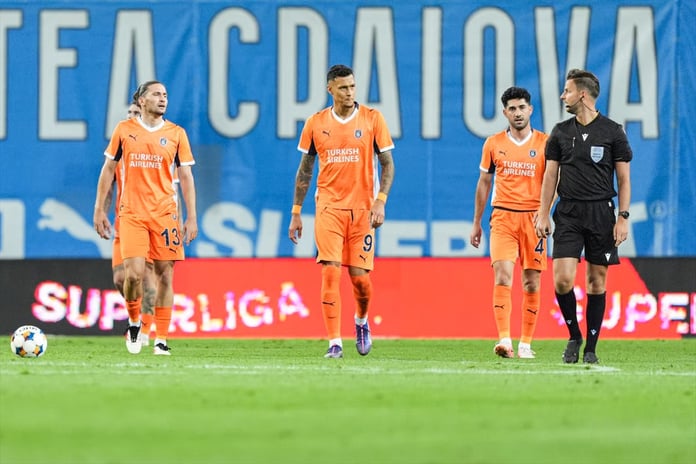 Başakşehir'in Avrupa rüyası sona erdi: Craiova mağlubiyetiyle Konferans Ligi macerası sona erdi