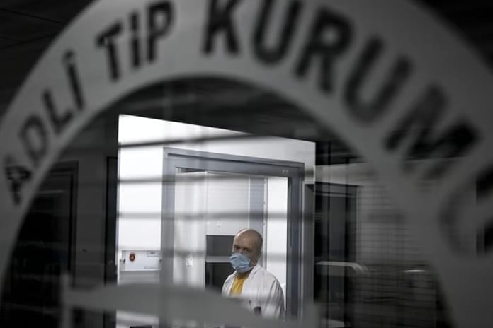 Adli tıp süreçlerinde yapay zeka devri başlıyor! Analizler artık haftalarca sürmeyecek 