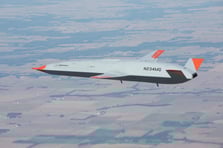 Boeing’in MQ-25 Stingray insansız tanker uçağının ilk uçuşu 2026’ya ertelendi