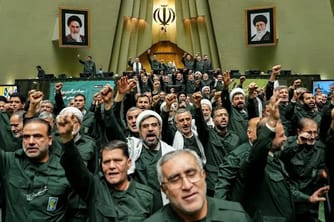 Iran Plans Missile Barrage on US Bases