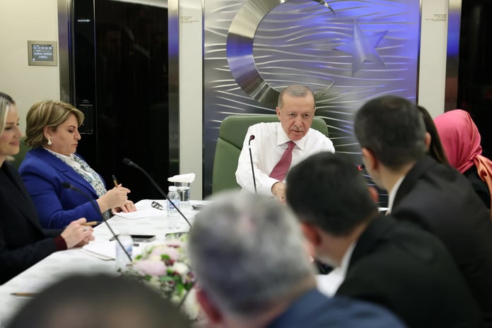 Cumhurbaşkanı Erdoğan’dan yeni anayasa, temiz futbol ve güçlü aile mesajı