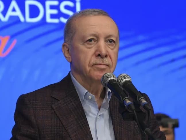 Erdoğan: CHP içindeki bu kavganın, iç savaşın tarafı değiliz
