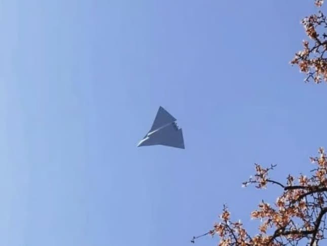 Çin J-36’nın üçüncü prototipini uçurdu