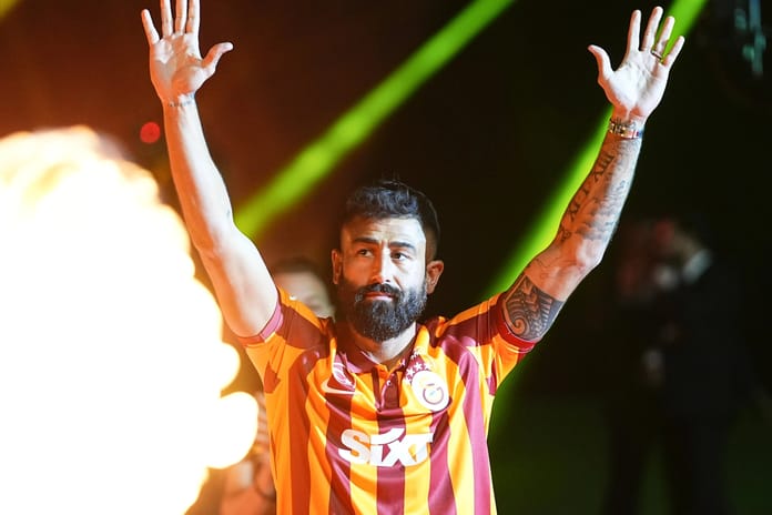 Kerem Demirbay yeni kulübüne imza attı, 10 numarayı giyecek