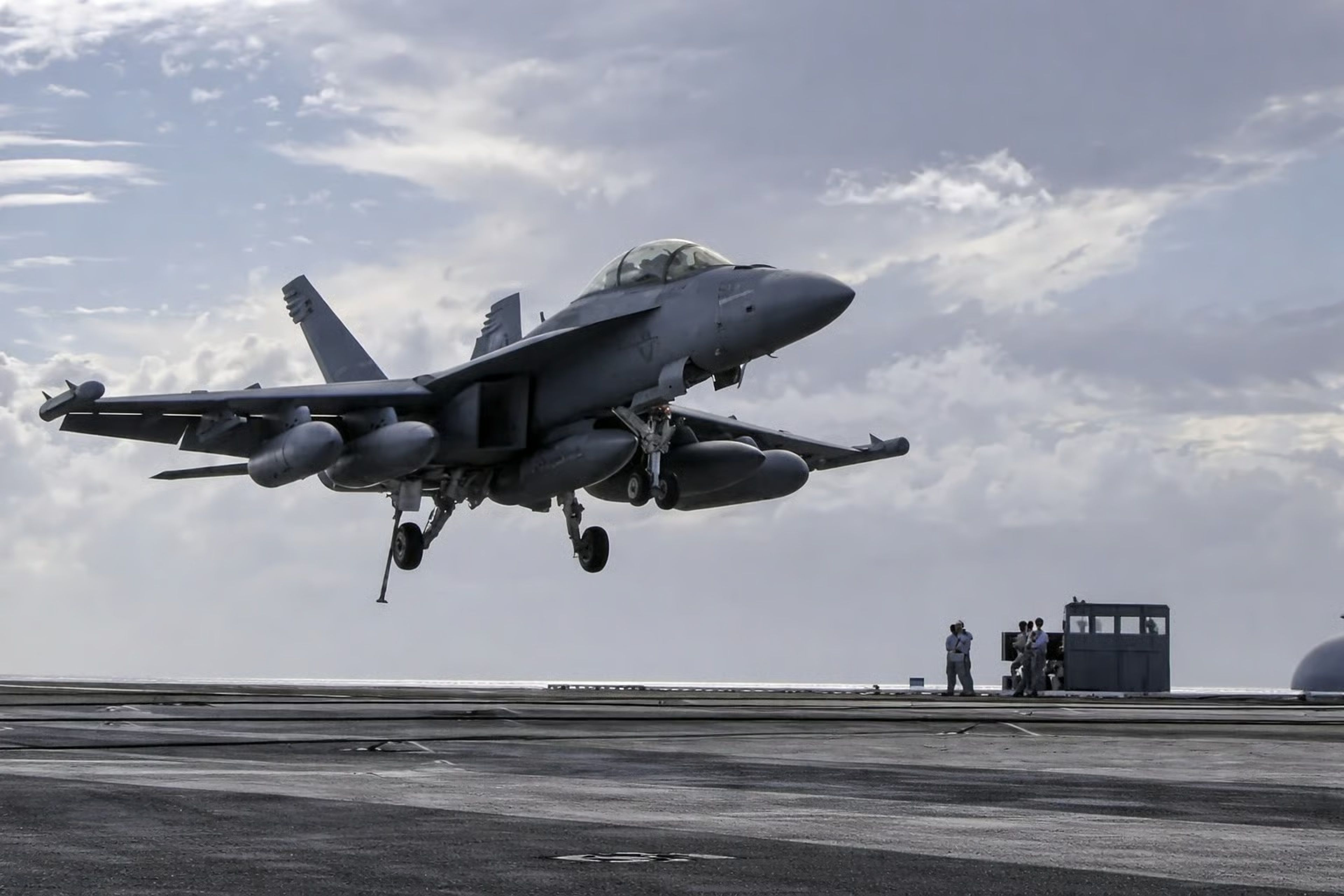Avustralya’ya yeni nesil elektronik harp kabiliyeti Raytheon ilk NGJ podlarını teslim etti