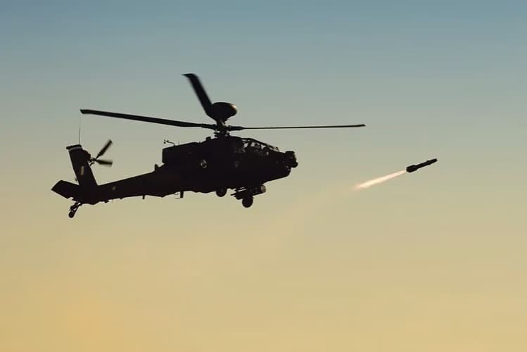 Yunanistan, BAE'ye anti-İHA görevi için Apache gönderecek