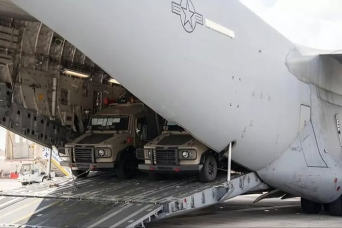 ABD ve Almanya İsrail'e destek için 14 kargo uçağı malzeme yolladı