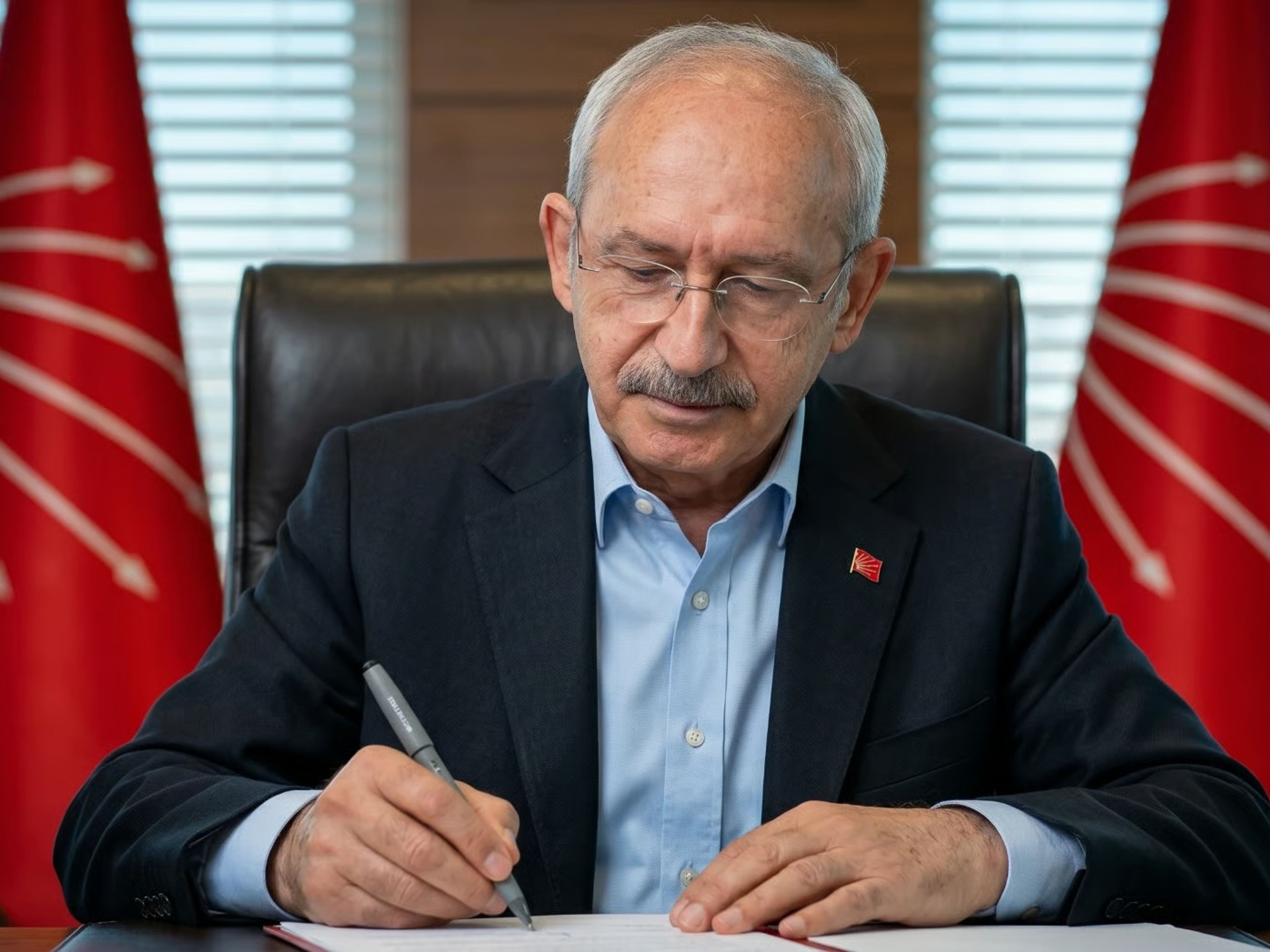 CHP'de ihraç dalgası sürüyor! 