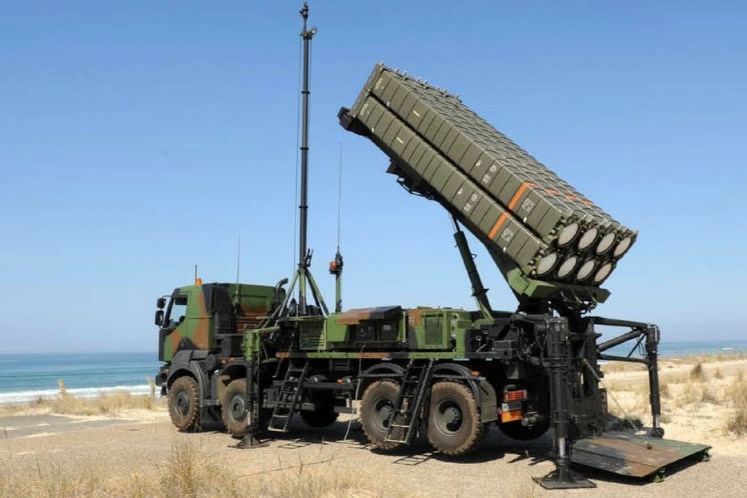 Fransa, Suudi Arabistan'daki Yanbu tesisi için savunma sistemleri gönderecek
