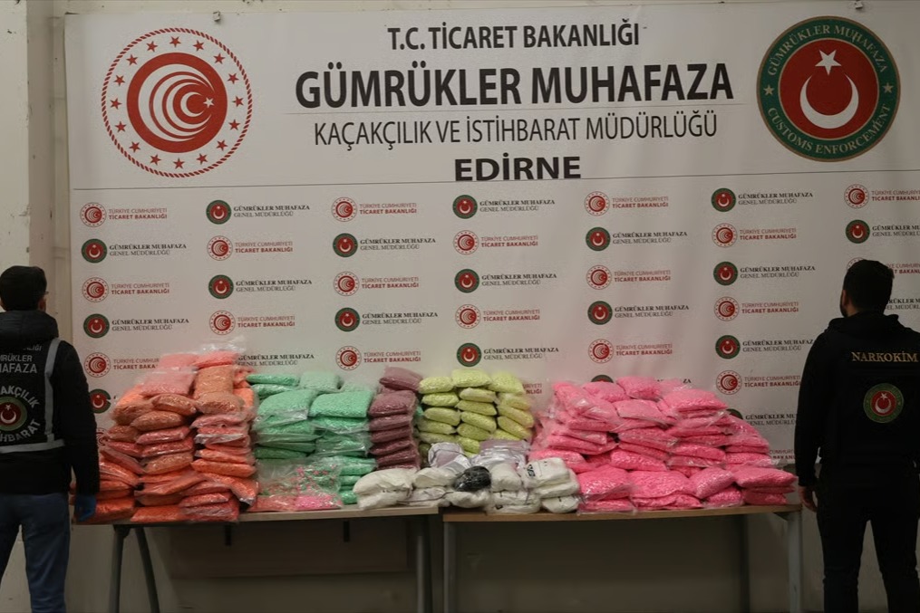 Gümrük Muhafaza'dan zehir tacirlerine darbe