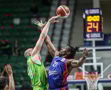 Basketbol Süper Ligi play-offları başladı: Tofaş ve Fenerbahçe serilerde öne geçti