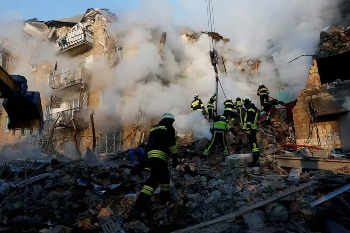 Rusya'dan Kiev'e İHA ve füze saldırıları: En az 8 ölü