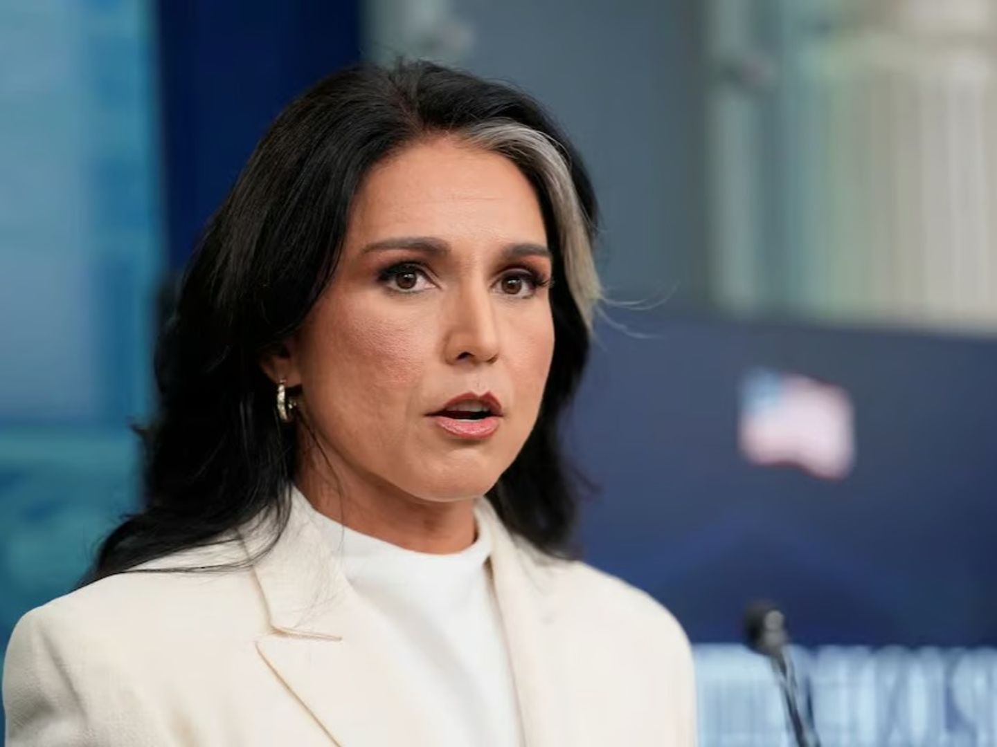 Trump’ın eski istihbarat şefi Tulsi Gabbard tarikat tarafından yönlendirildi iddiası