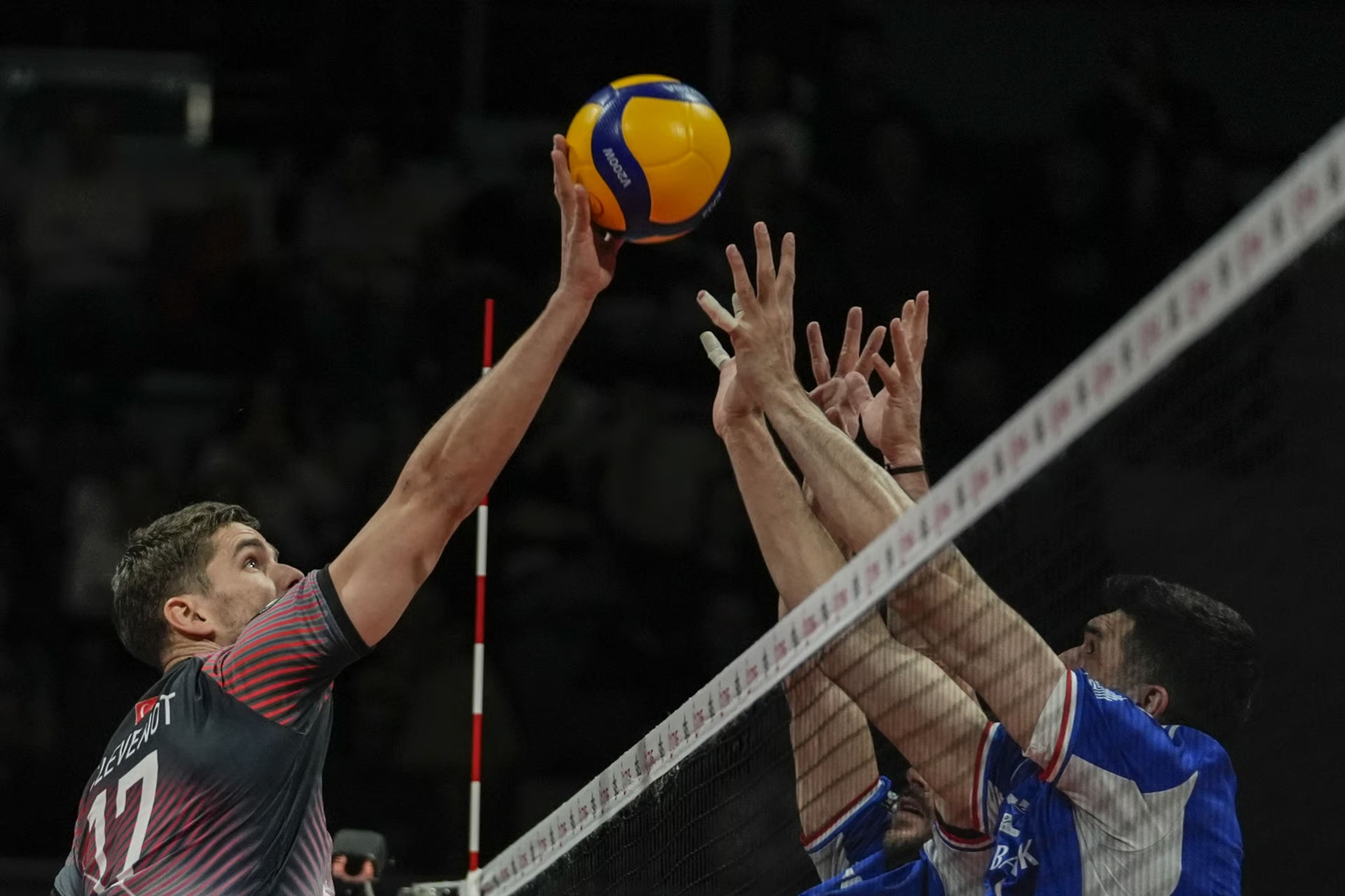Efeler Ligi'nde normal sezon tamamlandı: Play-off eşleşmeleri belli oldu